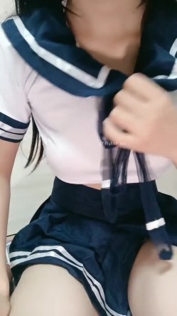 G奶大学生下海！奶子好大~【极品大学生】啪啪！内射，绝品，微微露了下脸，真的赞，这身材看了流口水 截图16