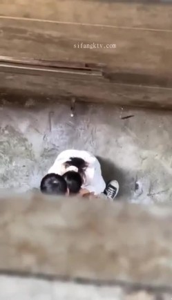 【情侣泄密大礼包】多位反差女友的真实面目被曝光（15位美女良家出镜）清纯的外表下隐藏着一颗骚动的心 截图2
