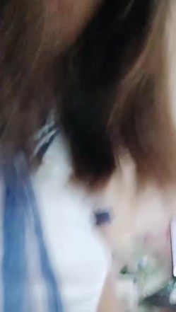 【安安宝贝】，清纯眼镜学妹，暑假在家偷偷播，看着外表是个乖乖女，脱光了骚气逼人 截图6