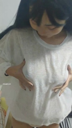 甄选10位惨遭男友交换资源流出的反差婊,朋友圈里的小迷妹,男友面前的臊娘们 截图6