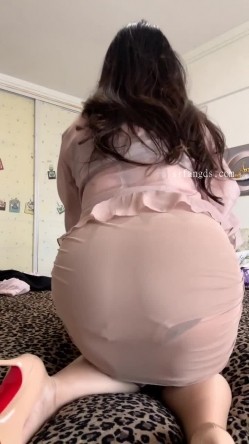风韵十足巨乳少妇【鍂鑫鑫】情趣内衣黑丝高跟自慰喷水啪啪 截图8