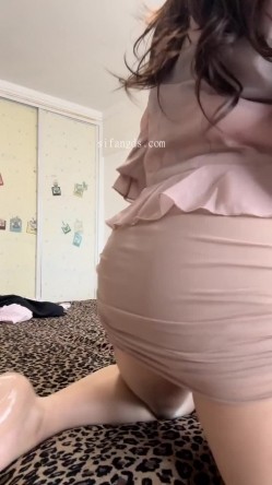 风韵十足巨乳少妇【鍂鑫鑫】情趣内衣黑丝高跟自慰喷水啪啪 截图15