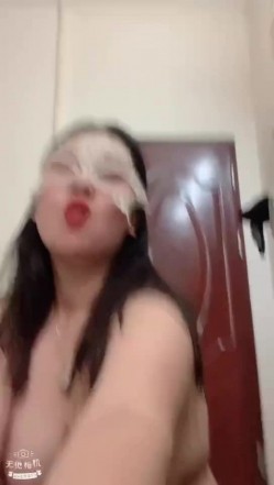 抖音 大波波轻熟女 · 最美阳光 · 大肥逼大肥逼，奶子又大，福利 截图8