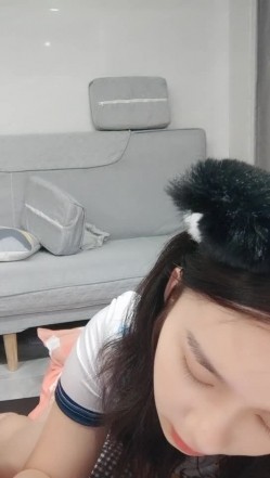 极品高颜冷艳御姐，反差小妈感女主播「金刚护撸娃」「小奶猫」密码房激情淫语撩骚，和姐妹下海大秀，互舔互口假鸡巴互插 截图10