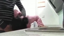 男子趁家里没人在厨房强行干了表嫂 我喊人了你这样 你家伙不是害人吗 对话刺激 截图7