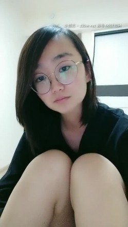 【研究生无奈】学霸下海历程13天全收录，理科学霸，从网贷的漩涡，到卖肉的泥潭，讲述跟前男友的性爱，从最初的拘谨到黑牛道具都精通 截图7