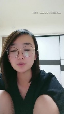 【研究生无奈】学霸下海历程13天全收录，理科学霸，从网贷的漩涡，到卖肉的泥潭，讲述跟前男友的性爱，从最初的拘谨到黑牛道具都精通 截图8