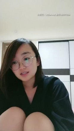 【研究生无奈】学霸下海历程13天全收录，理科学霸，从网贷的漩涡，到卖肉的泥潭，讲述跟前男友的性爱，从最初的拘谨到黑牛道具都精通 截图10