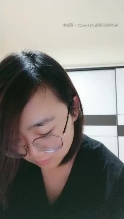 【研究生无奈】学霸下海历程13天全收录，理科学霸，从网贷的漩涡，到卖肉的泥潭，讲述跟前男友的性爱，从最初的拘谨到黑牛道具都精通 截图15