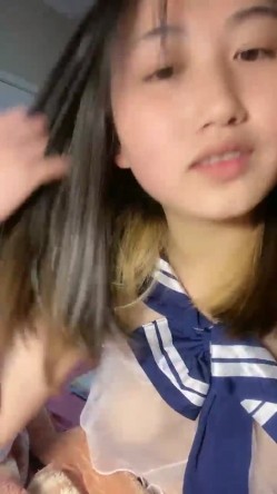 邻家小妹，19岁，颜值相当不错，【不是甜妹好烦啊】，表面是乖乖女，实际上很饥渴 深喉吃鸡被操 截图14