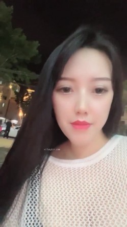 【178小宝贝】高挑性感身材巨乳美女，性感大奶子扭动，掰开大屁股特写 截图3