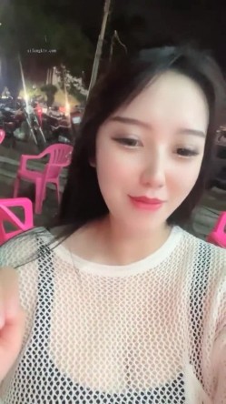 【178小宝贝】高挑性感身材巨乳美女，性感大奶子扭动，掰开大屁股特写 截图5