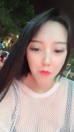 【178小宝贝】高挑性感身材巨乳美女，性感大奶子扭动，掰开大屁股特写 截图15