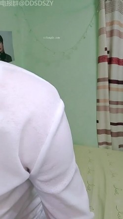 舞蹈系校花学妹【小涵宝宝】护士制服 丝袜诱惑 抖音风骚舞，道具自慰 截图10
