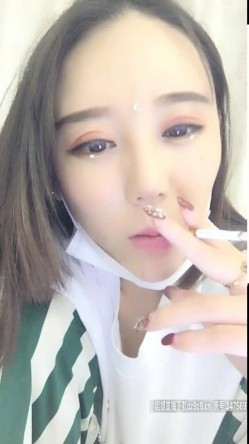 高颜值美女性感情趣装高跟鞋诱惑 开裆丝袜跳蛋道具JJ抽插呻吟娇喘诱人 截图13