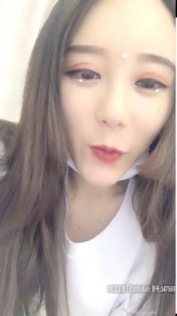 高颜值美女性感情趣装高跟鞋诱惑 开裆丝袜跳蛋道具JJ抽插呻吟娇喘诱人 截图16