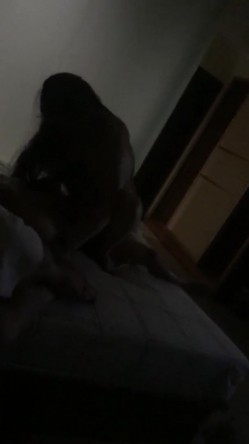 颠覆你认知喜欢刺激的高颜值模特美女高层性感露出高速开车俯身口交夜晚人行天桥啪啪 雨天路边车震 截图14