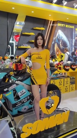 模特礼仪抄底 截图3