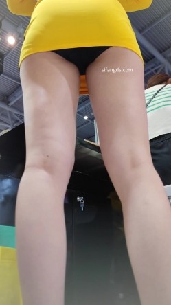 模特礼仪抄底 截图4