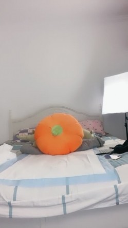 网红女神【小江流影】暴力自慰，振动棒猛捅骚逼，小逼湿哒哒白浆四溅，骑乘位一上一下刺激 截图10