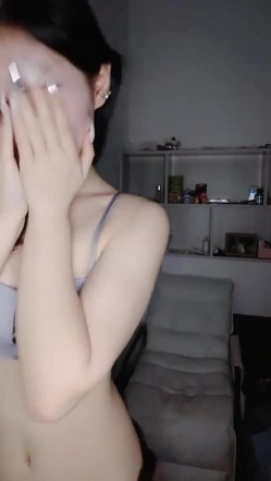 新人良家学生妹，【鱼妹啊】，约炮车震遇阳痿男，第一次太激动，浪费了感情，完美露脸 截图7