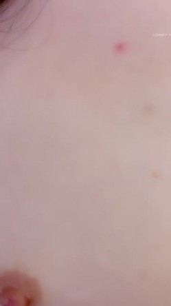 哇~好漂亮的清纯学妹~【你的大宝贝花花】，约哥哥被操了，可爱指数爆表，保证看了让你心痒痒，真美 截图2