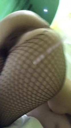 钻石泄密流出 高颜值美女佩戴宝格丽项链东北御姐酒店啪啪遭泄密 截图3