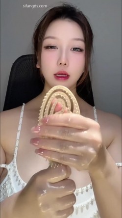 百万粉丝 冲田吉拉 付费定制热舞 情趣 截图4