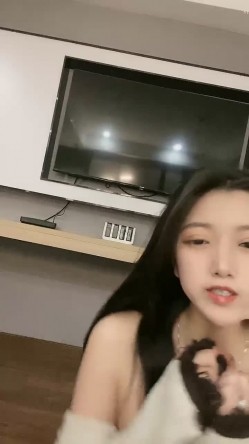重磅！我的女神回来了~【奶球】无套内射~口爆~爽死了~！红极一时的女神回归，骚到爆炸~ 截图2