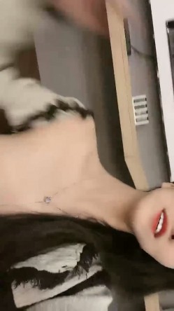 重磅！我的女神回来了~【奶球】无套内射~口爆~爽死了~！红极一时的女神回归，骚到爆炸~ 截图6