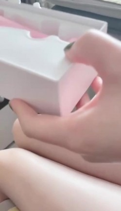 极品大长腿嫂子被大哥家暴 ️嫂子叫我去用鸡巴安慰她 截图1