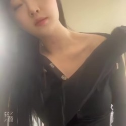 骚逼主播【爱吃媛子】极品少妇,绿茶脸,道具插逼自慰,怼逼看毛,裸舞诱惑,宝妈赚点钱太难 截图1