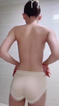 清纯校花 截图4