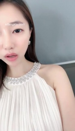 一线城市 某公司人事白领【小白呀呀】办公室里逼太痒 排气！ 截图14