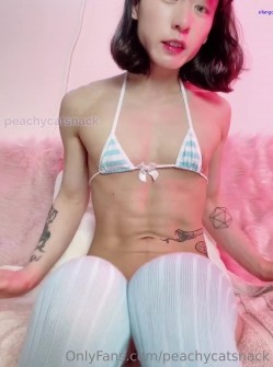 中韩混血博士生，超大阴蒂，撸铁肌肉女【peachy】自慰啪啪群P，下海拍A片，猛女 截图2