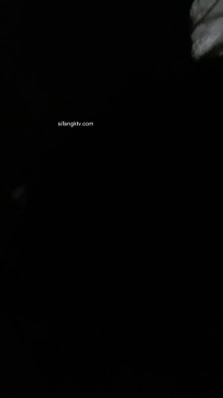 新人~宝马小两口 ️【00后刺激】野外闯红灯~舌吻车震 ️无套啪啪 截图3