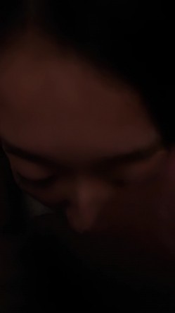 【云盘泄密】，白富美被男友拍下艳照，小提琴手，气质反差婊，床上淫娃口交毒龙都熟悉 截图6