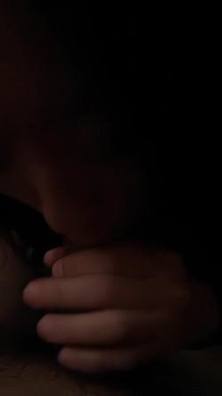 【云盘泄密】，白富美被男友拍下艳照，小提琴手，气质反差婊，床上淫娃口交毒龙都熟悉 截图8