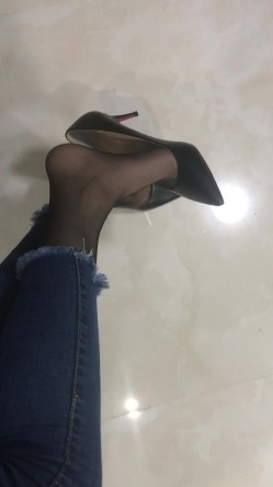 江大校花极品系列自拍视频图包完整版 淫荡校花试衣间为小鲜肉足交口活酒店调教 截图14