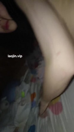 【极品泄密】，舞蹈系美女大学生，完美露脸，小穴超进展，每次操的时候一脸痛苦，奶子很漂亮！ 截图12