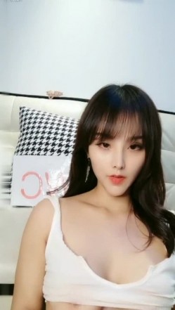 奶昔主播【深圳模特lulu】福利视频 身材爆表 骚气十足 很有诱惑 截图16