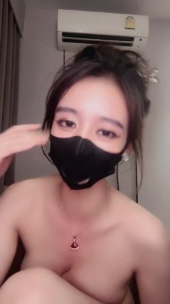 尤物推荐【美人儿】逆天女神 颜值身材吊打网红明星 美到窒息 绿播下海 全裸下厨 跳蛋自慰爽 截图7