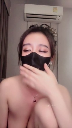 尤物推荐【美人儿】逆天女神 颜值身材吊打网红明星 美到窒息 绿播下海 全裸下厨 跳蛋自慰爽 截图8