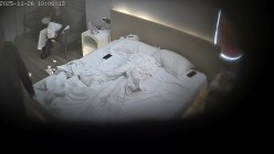 酒店偷拍 气质少妇和中年大叔偷情非常温柔的给大叔掏耳朵吃鸡热身 截图13