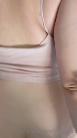 泰国明星颜值童颜巨乳肥臀学生妹「Shiro」OF露脸淫乱私拍 极品身材反差婊各种约炮小鲜肉体育生 截图16