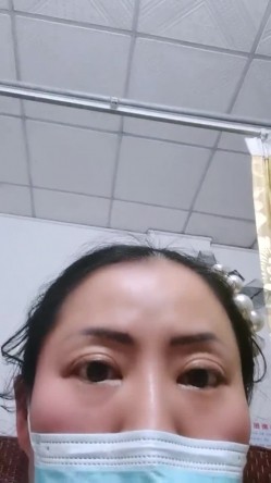 推油【盘医生】正宗少妇在店里偷拍客户全身精油推拿 跳弹 真实刺激，偷拍良家 截图3