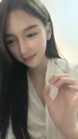 颜值爆表~【偷走一头猪】这么美也下海了 可惜了，从头到脚都长在了男人的审美上 截图6