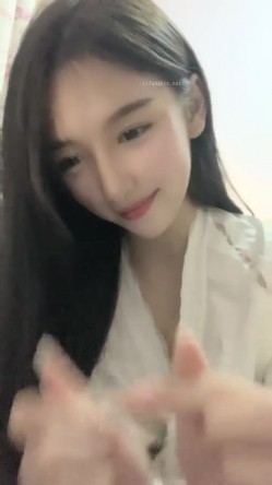 颜值爆表~【偷走一头猪】这么美也下海了 可惜了，从头到脚都长在了男人的审美上 截图8