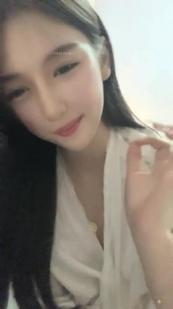 颜值爆表~【偷走一头猪】这么美也下海了 可惜了，从头到脚都长在了男人的审美上 截图9