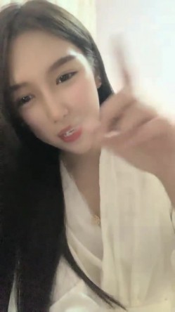 颜值爆表~【偷走一头猪】这么美也下海了 可惜了，从头到脚都长在了男人的审美上 截图13